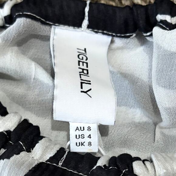 Tigerlily Zoya Maxi Dress Size 4 Animal Print Black White Tiered Flowy NWT - Picture 7 of 9